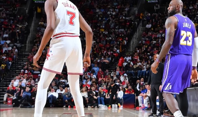 虎扑电竞app下载-我拿你当兄弟，你跟我玩脑筋！哈登季后赛总缺点运气？